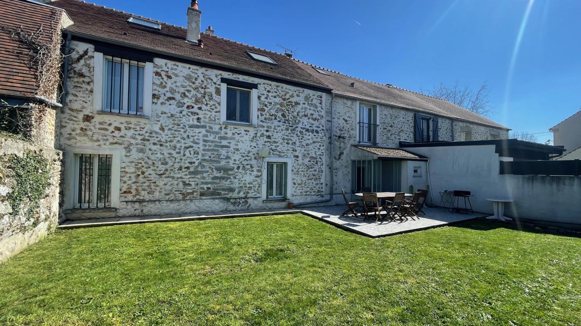 La Maison de Sophie, à longjumeau Esterno foto